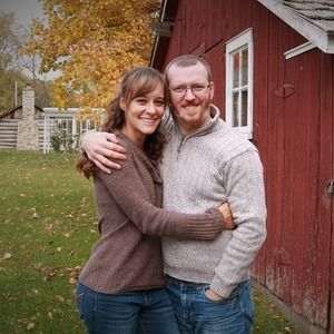 Meet your Posher, Laura-caleb